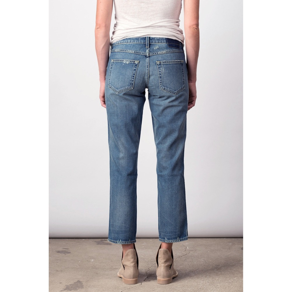 AMO Women Kate Straight Leg Jeans Girl Crush Blue Slightly Distressed Cropped 24